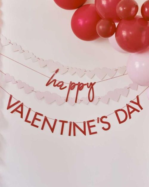 Be Mine Happy Valentines Bunting