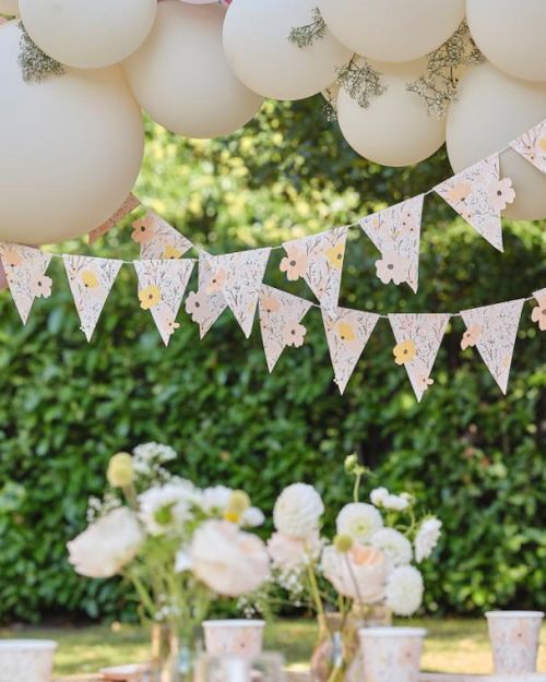 Birthday Bloom Flag Bunting