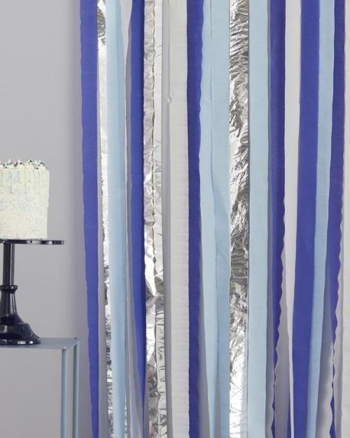 Blue & Silver Streamer Backdrop