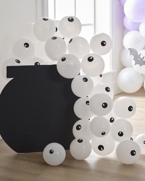 Boo Crew Eyeball Balloons 60pk