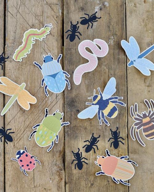 Bugging Out Wall Decorations