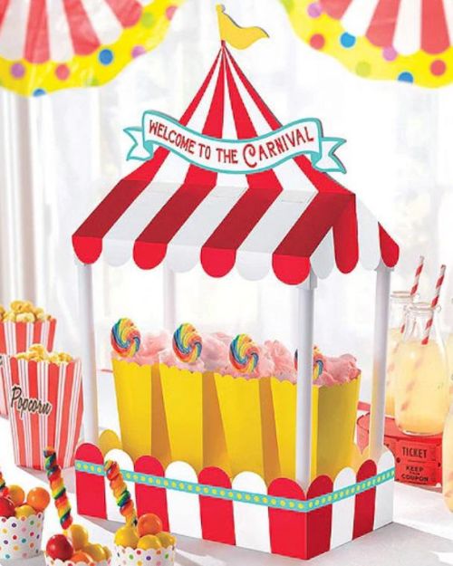 Carnival Games Table Centrepiece