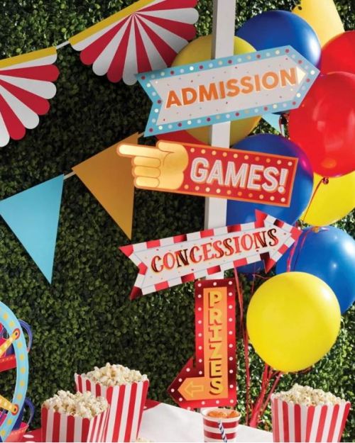 Carnival Sign Decorations 4pk