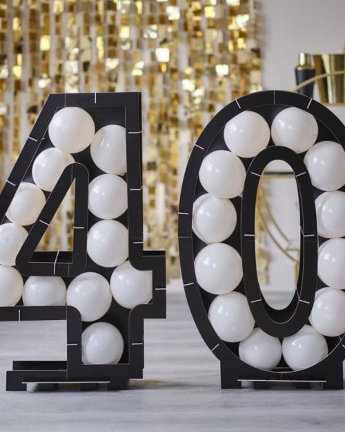 Champagne Noir 40 Balloon Mosaic Stand