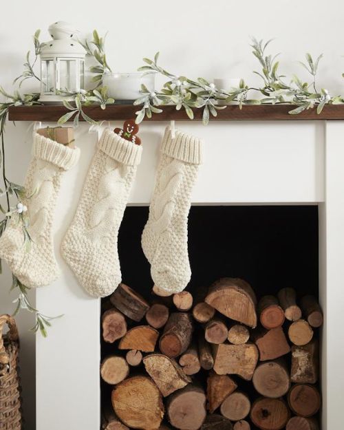Christmas Mistletoe Foliage Garland