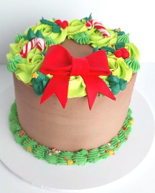 Christmas Wreath Cakes for Beginners (Wed 20th December)