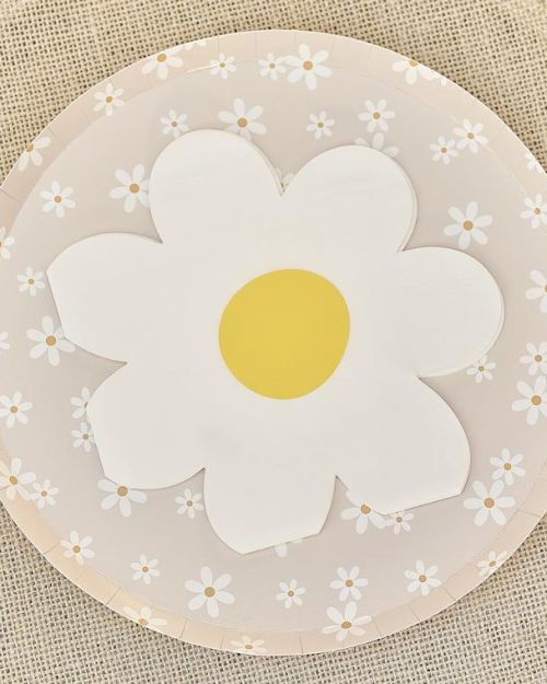 Ditsy Daisy Shaped Napkins 16pk