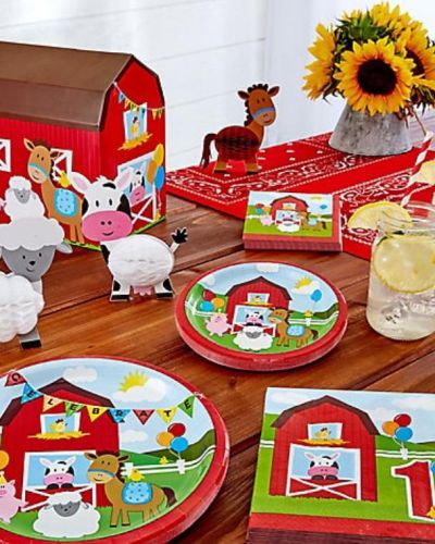 Farmhouse Fun Centrepiece