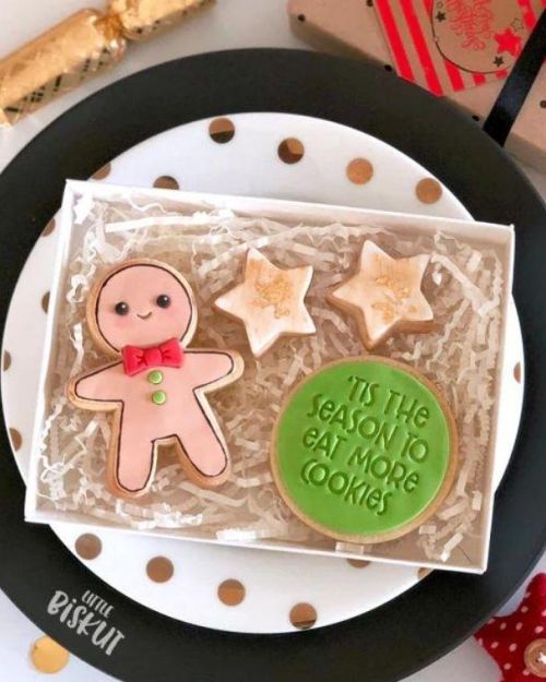 Gingerbread Cutter & Embosser Set