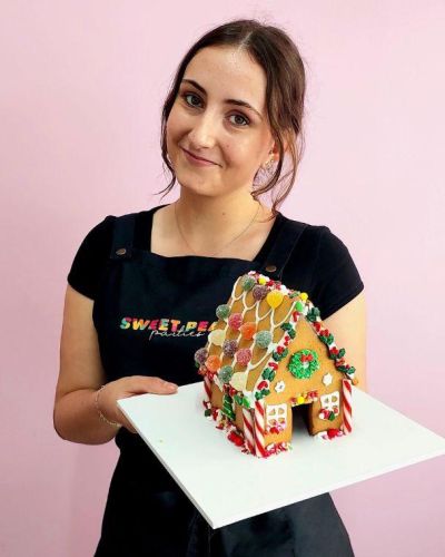Christmas Gingerbread House Class – Tuesday 19th December