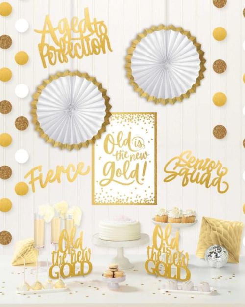 Golden Age Room Decorating Kit