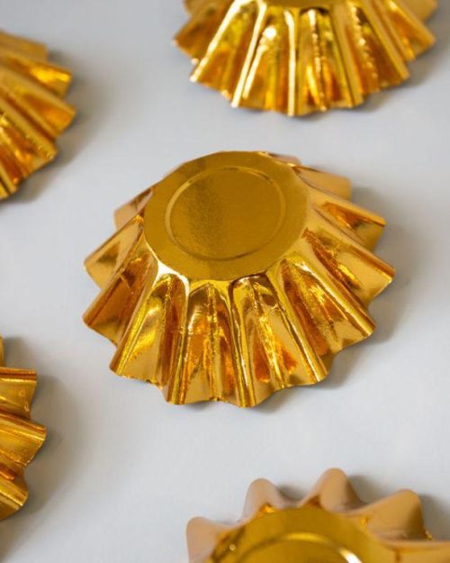 Gold Bloom Cupcake Cups 24pk