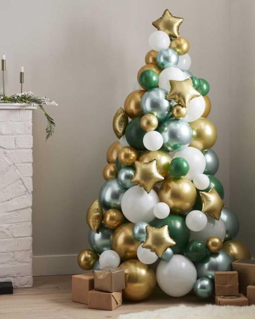 Green, Gold & White Balloon Christmas Tree