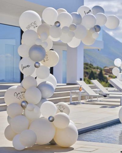 Hen Weekend Balloon Arch Kit