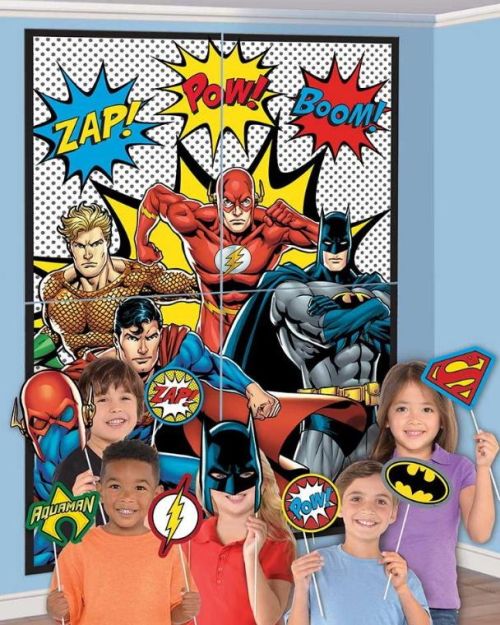 Justice League Heroes Unite Scene Setter & Photo Props