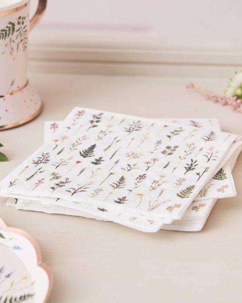 Let’s ParTea Floral Beverage Napkins 16pk