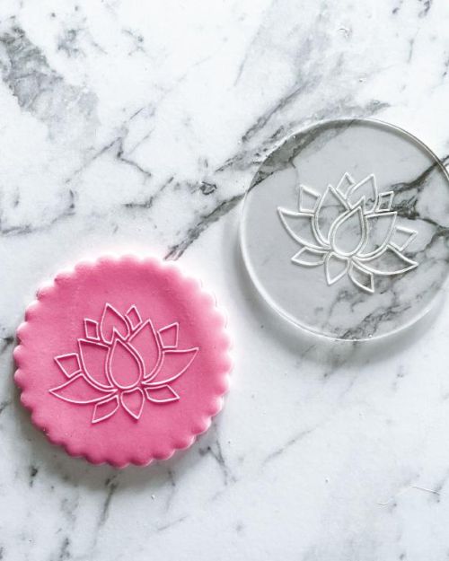 Debosser Stamp – Lotus Flower