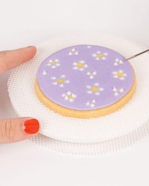 Loyal Mini Turntable & 2 Silicone Mats