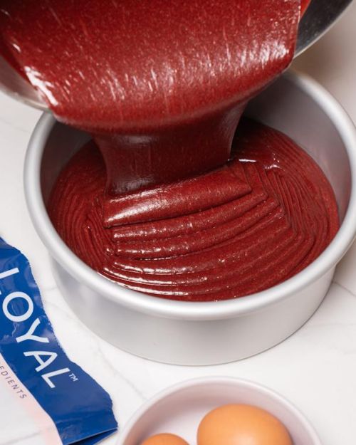 LOYAL Red Velvet Cake Mix 1kg