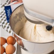 LOYAL White Mud Cake Mix 1kg