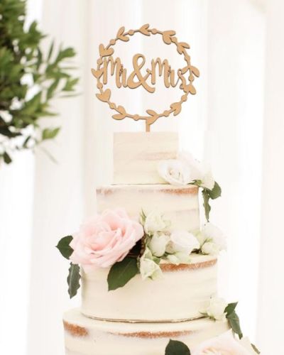 Mr & Mrs Wreath Cake Topper – Wooden