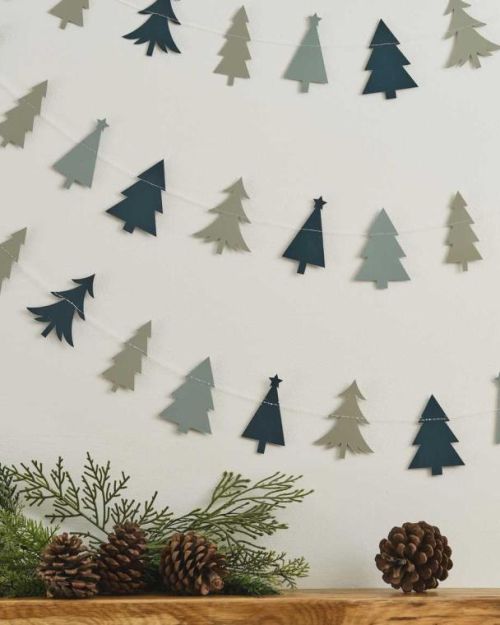 Nordic Noel Christmas Tree Garland