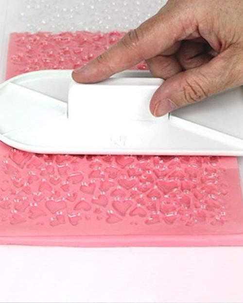 PME Mini Heart Impression Mat