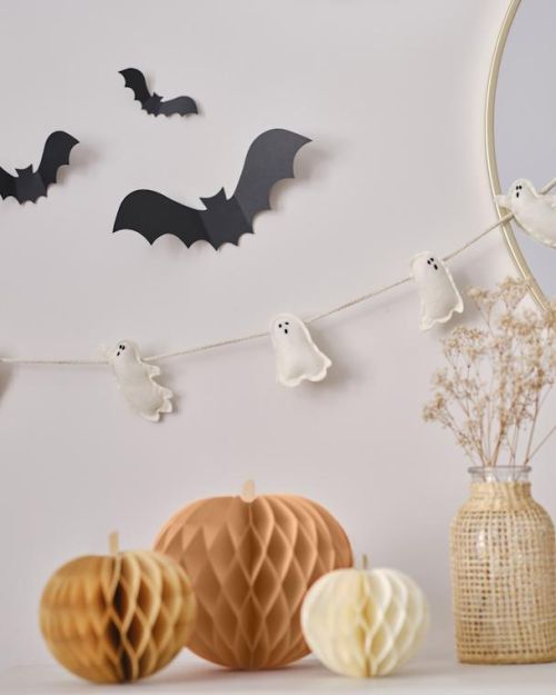 Pumpkin Spice Felt Ghost Bunting