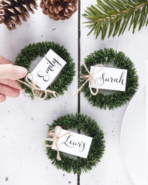 Rustic Christmas Wreath Place Card Holders 4pk