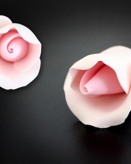 Single Gumpaste Rose Small – Pink