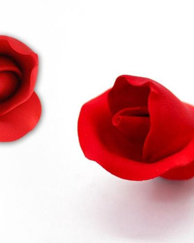 Single Gumpaste Rose Small – Red