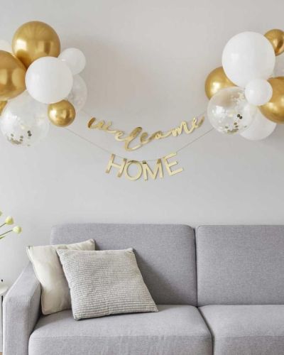 Welcome Home Bunting with Balloons