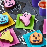 Wilton Mini Halloween Cake Pan