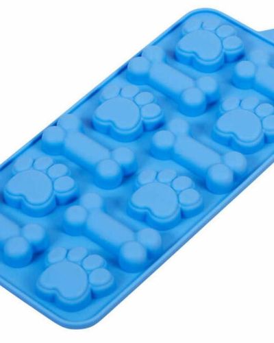 Wilton Silicone Candy Mould – Paw & Bones